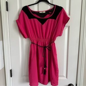Junior’s Dress with Belt - Pink - Large